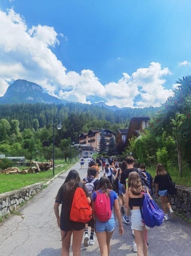 Diario-summer-camp-montagna-passeggiata